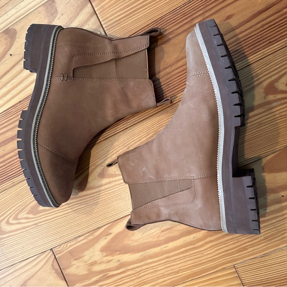 TOMS water resistant dakota boots in tan leather size 9 - great condition - Picture 8 of 9